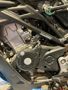 Honda CB125R - 7