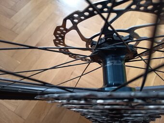 Prodám zadní 29“ mtb kolo - 7