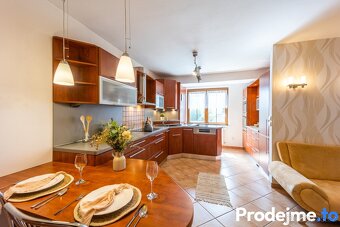 Prodej rodinného domu 5+1, 266 m2 Brno - Ivanovice - 7