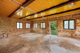 Prodej rodinného domu s pozemky ve Starých Křečanech, 728 m2 - 7