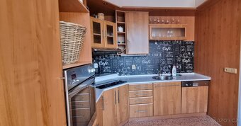 Slunný byt 2+1 v OV - 7