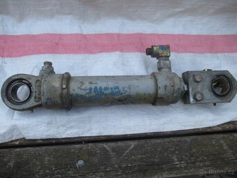 Hydraulická pístnice-dvoučinná-60cm. - 7