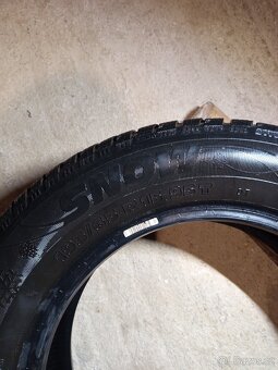 Zimní 195 65 r15 - 7