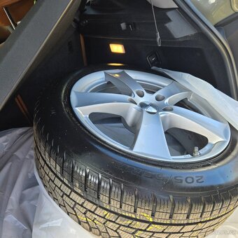 BMW 2 Active 225 Tourer 170kW - 7