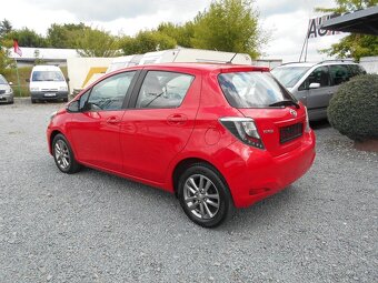 Toyota yaris 1,0 VVT-i 51 kw NAVI KAMERA - 7