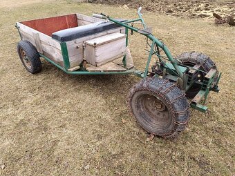 Fréza (malotraktor) bez agregátu + brzděný vozík - 7
