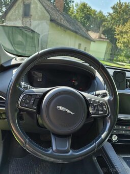 Jaguar F-Pace 3.0 TDV6 Prestige AWD A/T - 7