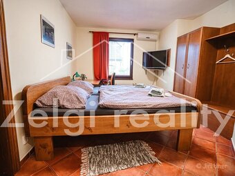 Rohatec Prodej penzionu, 10 apartmánů - 7