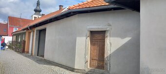 Dům na náměstí - 7