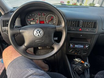 Volkswagen Golf IV 1.6i 77Kw - Klima - 7