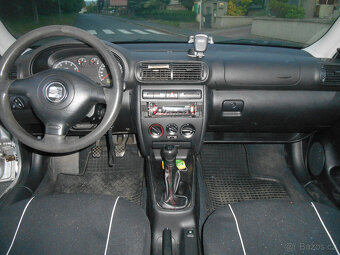 SEAT LEON 1M 1.6 i - 7