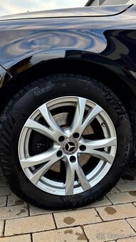 Mercedes Benz CLA - 7