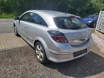 Opel Astra H 1.8 GTC
koupeno v Švýcarsko. - 7