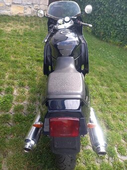 TRIUMPH DAYTONA 750 - 7