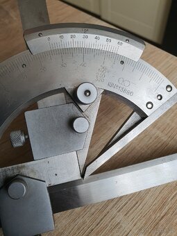 vernierův úhloměr 0-320' - 7