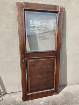 Dveře levé atypické, nejspíše 85, masiv - dub - 7