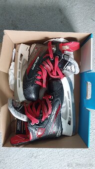 Prodám dětské brusle Bauer Vapor 5X Pro - 7