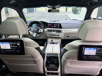 BMW X7 M 50i REZERVACE - 7