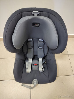 Autosedačka Britax, model King II, 9-18 kg, šedá barva. - 7
