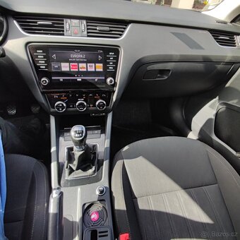 Octavia facelift,xenon,4x4,110kw,6/2017,koupeno v ČR,Kessy - 7