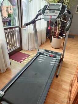 Prosáklo běžící pas - 7