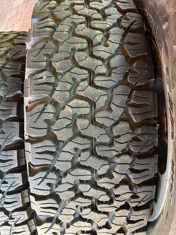 Jeep Wrangler 255/70 r18 alu kola BF Goodrich allterrain - 7