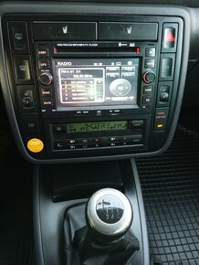 Seat Alhambra 2.0 tdi 2008 bez koroze, teče řízení - 7