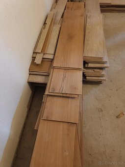 Krásná laminátová podlaha (více než 13 m2) - 7