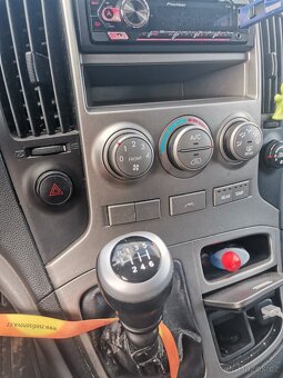 Hyundai H1 - 7