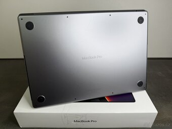 MacBook Pro 16'' 2021 / M1 Max / 32GB / 1TB SSD / Space Gr - 7