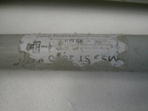 Teleskopická rozpěrná tyč starší za 100 kč. - 7