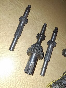 Jawa Čz díly převodovek uloženky - 7