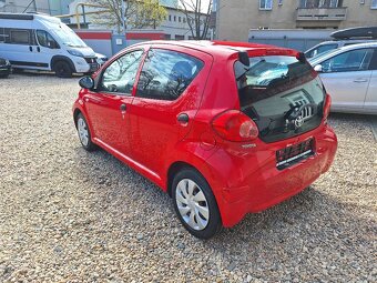 Toyota Aygo 1.0i 50KW Cool ,5 Dveří - 7