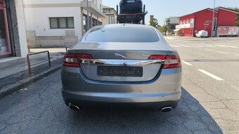 Jaguar XF 3.0 D - 7