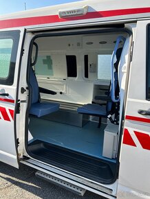VW T6 2.0 TDI Sanitní vůz 4x4 - 7
