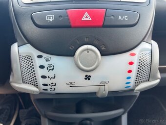 PEUGEOT 107 1,0i TRENDY 1.MAJITEL - 7