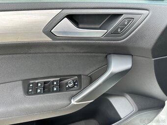 VW Touran 2,0TDi ComfortLine – 2017 – DIGI KLIMA, ACC, TAŽNÉ - 7