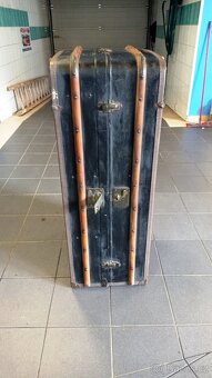 Prodám velký starožitný cestovní kufr - 7
