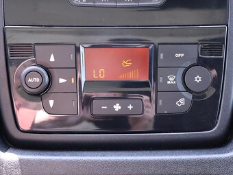 Peugeot Boxer 2,2 HDI 121kW Spací nástavba (2021) - 7