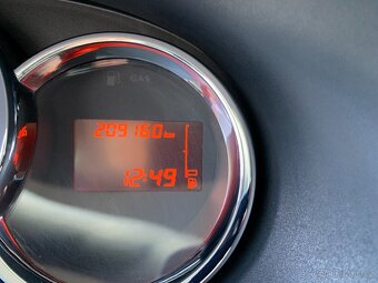 Dacia Lodgy 1.6i 16V r.v.2012 - 7