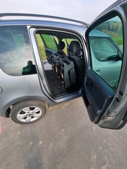 Roomster 1.6tdi 66kW SCOUT cena s DPH r.7/2011 - 7