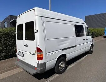 Mercedes-Benz Sprinter 211 - 7