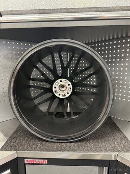 ORIGINAL ALU KOLA MERCEDES BENZ GLS AMG R23 - 7