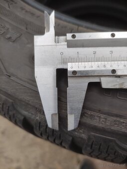 Zimni pneu Nokian 225/60 R17 - 7