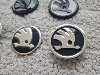 ŠKODA LOGO do volantu 43mm CHROM / 46mm FAREBNE. - 7