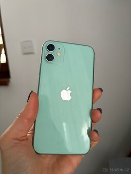 Apple iPhone 11 - 7