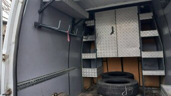 Ford Transit l3h3 4x4, šest míst - 7