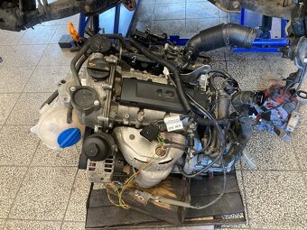 Motor 1.2 HTP CGPB 44KW najeto pouze 53 000KM - 7