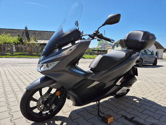 Prodám Honda PCX 125 , r. v. 2019, verze s ABS, ČR, 9152km - 7