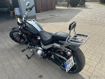Harley Davidson Breakout 117 - 7
